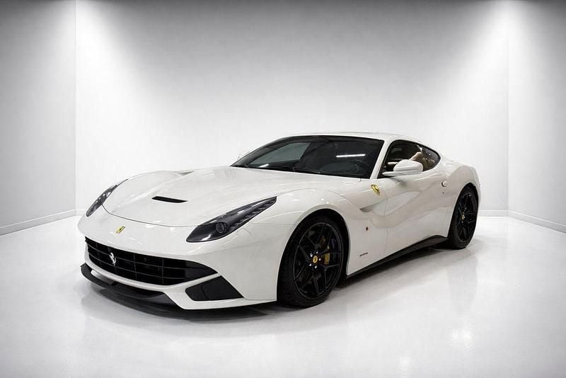 Gebraucht Ferrari F12 741 PS (545 kW) 2013 Weiß Coupé