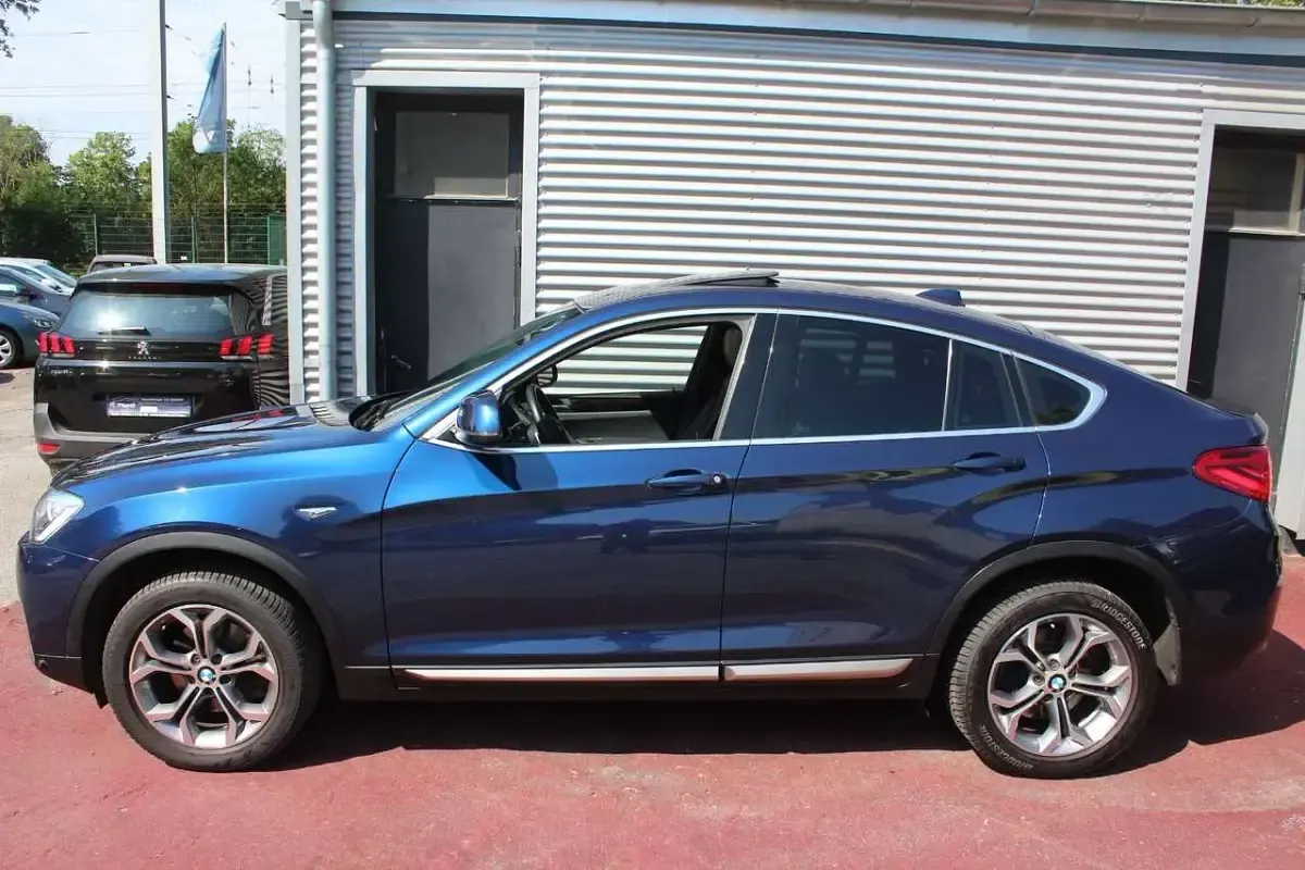 Gebraucht BMW X4 xLine 190 PS (139 kW) 2017 Tiefseeblau (metallic) SUV