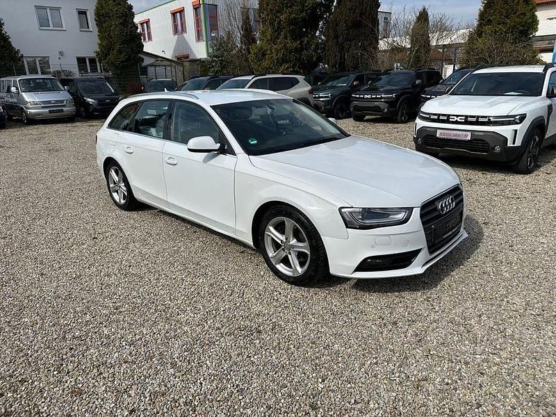 Gebraucht Audi A4 Attraction 143 PS (105 kW) 2013 Weiß Kombi