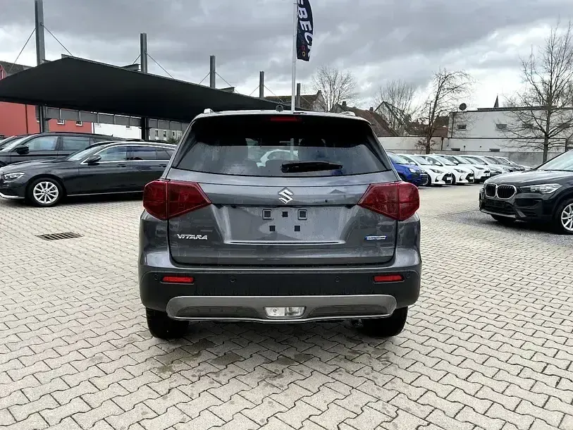Neu Suzuki Vitara GLX 110 PS (80 kW) 2025 Titangrau metallic SUV
