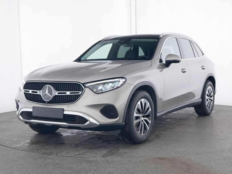 Mojavesilber Gebraucht 2023 Mercedes GLC220 Avantgarde SUV | 51.670 € (Guter Preis) - Bild 1/4