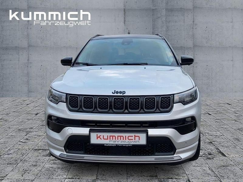 Second-hand Jeep Compass 179 CP (131 kW) 2022 Negru SUV