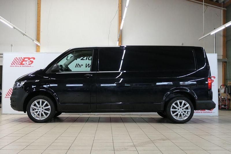 Gebraucht VW Transporter 150 PS (110 kW) 2020 Schwarz Van