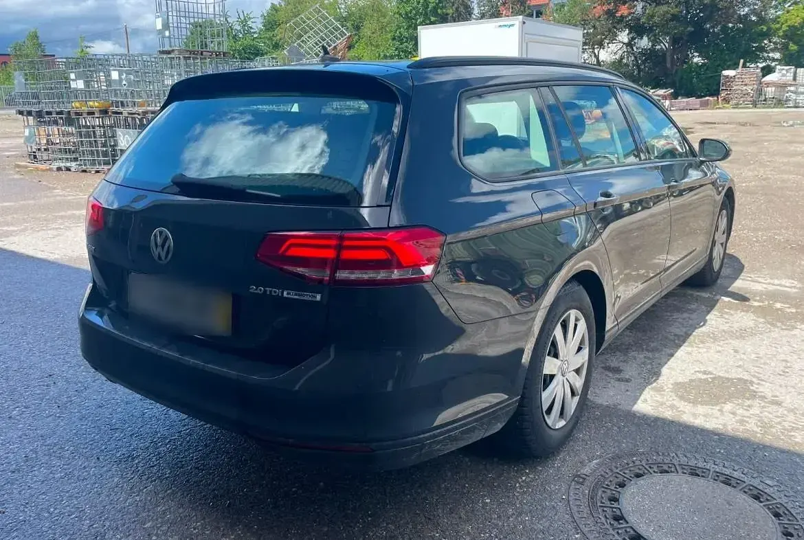 Gebraucht VW Passat 150 PS (110 kW) 2016 Grau Kombi