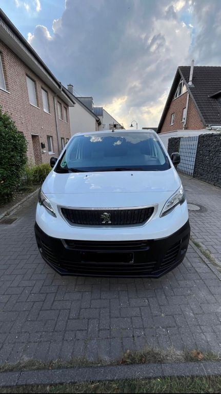 Gebraucht Peugeot Expert 95 PS (69 kW) 2017 Weiß Van