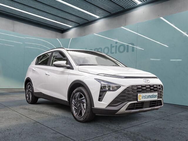 Gebraucht Hyundai Bayon Intro Edition 101 PS (74 kW) 2022 Weiß SUV
