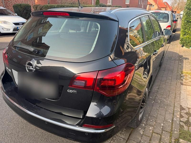 Gebraucht Opel Astra 136 PS (100 kW) 2015 Schwarz Kombi