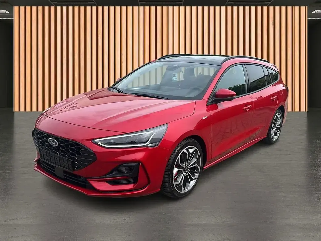 Gebraucht Ford Focus ST-Line X 155 PS (114 kW) 2025 Rot Kombi