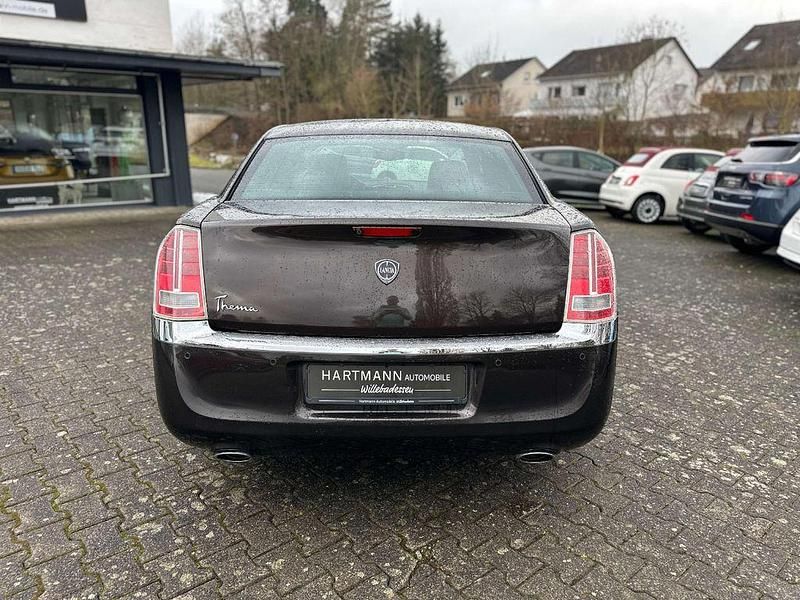 Gebraucht Lancia Thema Platinum 190 PS (139 kW) 2013 Luxury brown Limousine