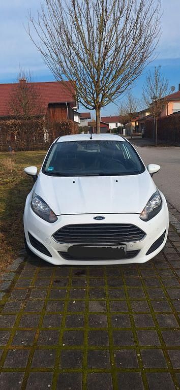 Gebraucht Ford Fiesta Titanium 101 PS (74 kW) 2014 Weiß Kleinwagen