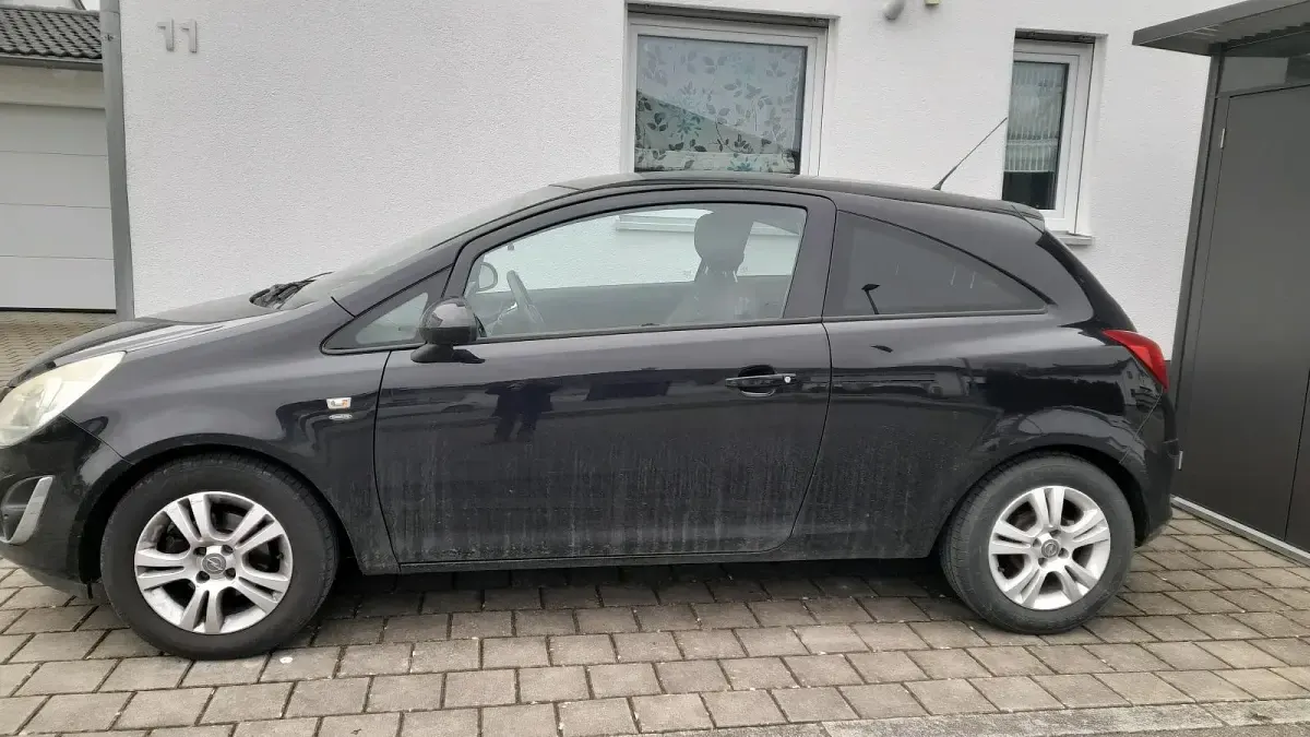Gebraucht Opel Corsa Eco 69 PS (50 kW) 2011 Schwarz Kleinwagen