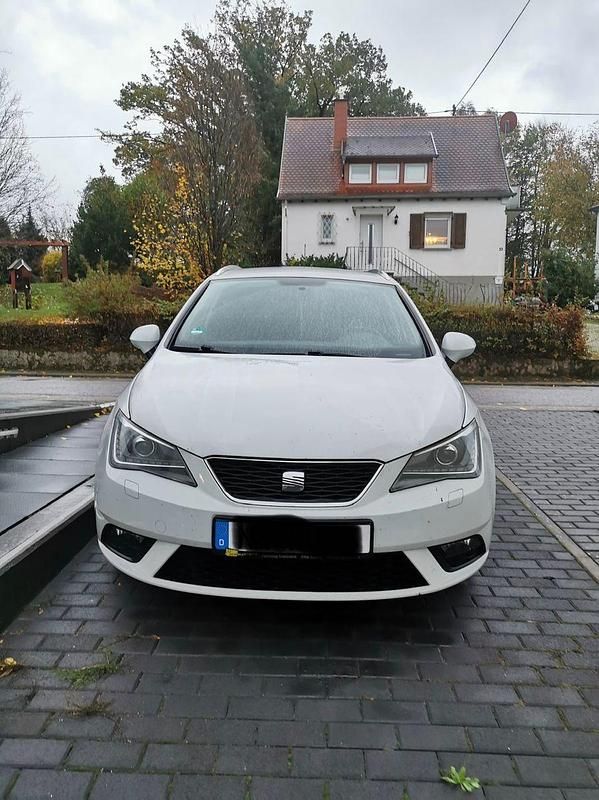 Weiß Gebraucht 2012 Seat Ibiza ST Style Kombi | 2.250 € (Superpreis) - Bild 1/4