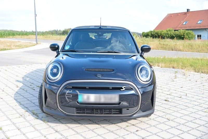 Second-hand Mini Cooper S 135 kW (184 CP) 2023 Negru Hatchback