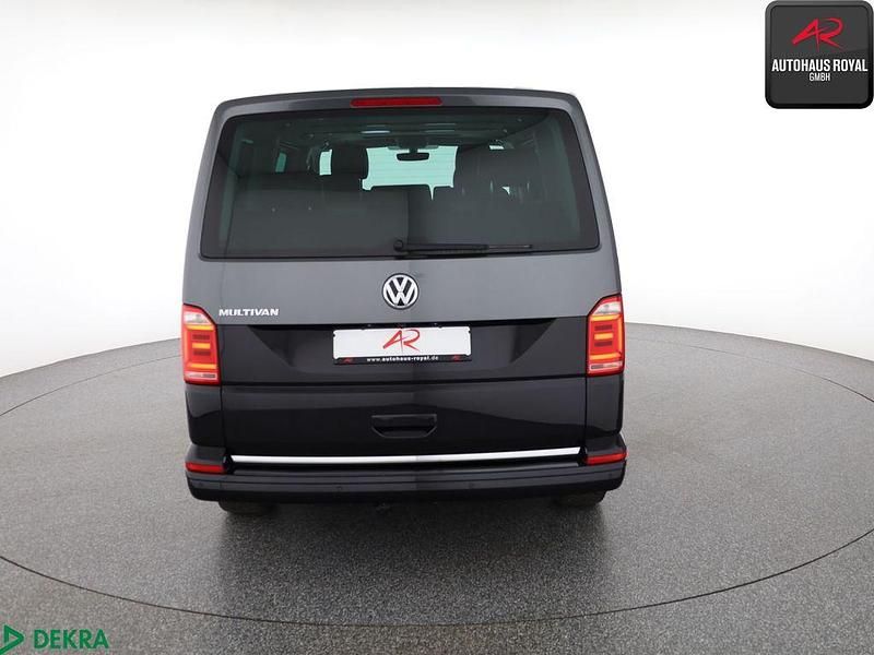 Gebraucht VW Multivan Highline 199 PS (146 kW) 2019 Grau Van
