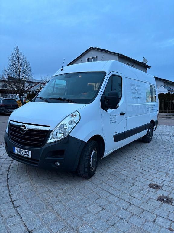 Gebraucht Opel Movano 170 PS (125 kW) 2018 Weiß Van / Kleinbus