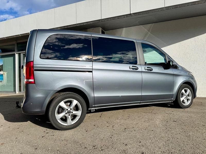 Gebraucht Mercedes V250 190 PS (139 kW) 2019 Grau Van / Kleinbus