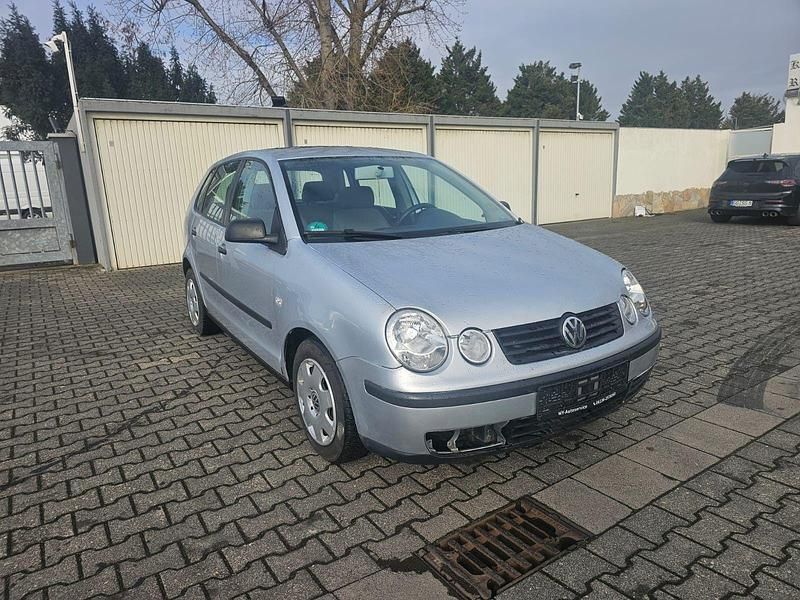 Gebraucht VW Polo Basis 75 PS (55 kW) 2003 Silber Limousine