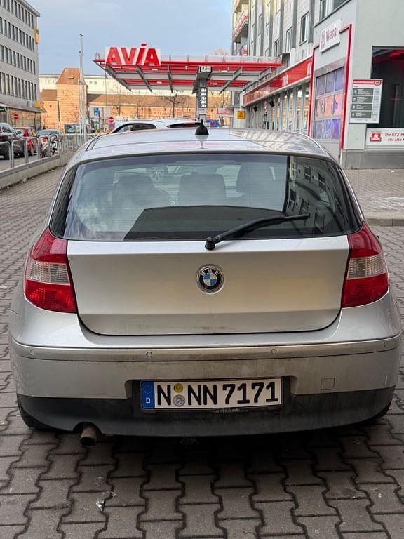 Gebraucht BMW 118 143 PS (105 kW) 2005 Silber Kleinwagen