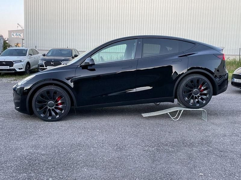 Gebraucht Tesla Model Y Performance 392 kW (534 PS) 2024 Schwarz SUV