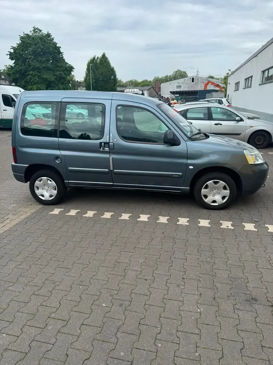 Gebraucht Citroën Berlingo 75 PS (55 kW) 2005 Blau Van / Kleinbus