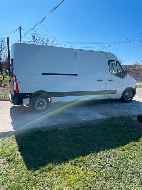 Second-hand Renault Master 177 CP (130 kW) 2016 Alb Van