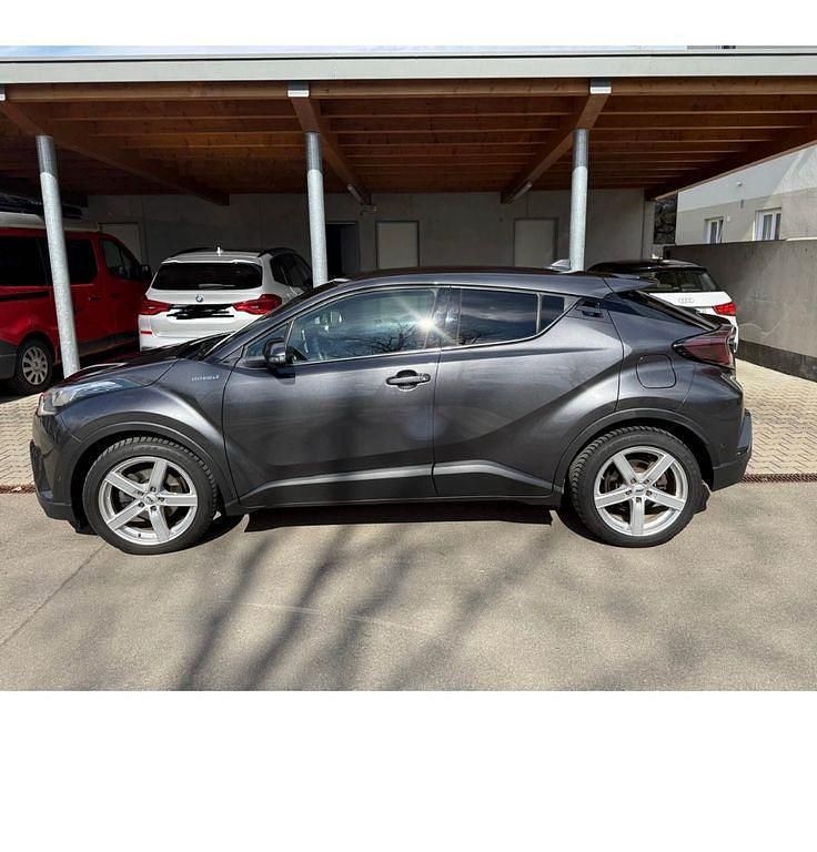 Gebraucht Toyota C-HR 122 PS (89 kW) 2018 Grau SUV