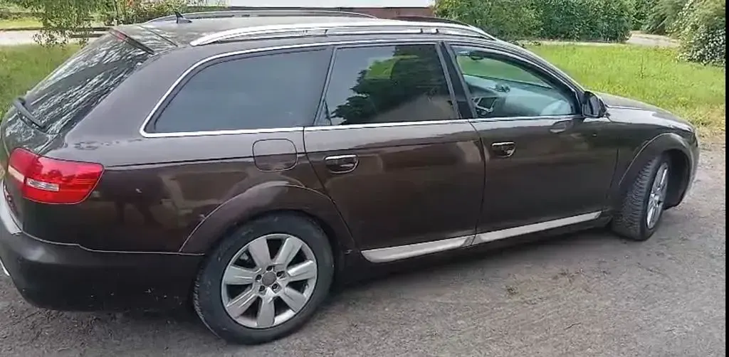 Gebraucht Audi A6 Allroad 239 PS (175 kW) 2011 Braun Kombi