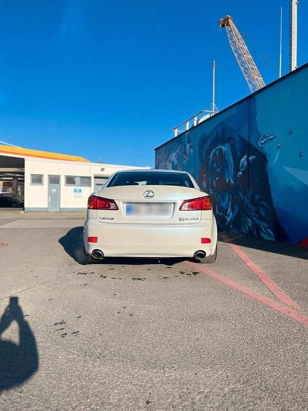 Gebraucht Lexus IS250 208 PS (152 kW) 2006 Weiß Limousine