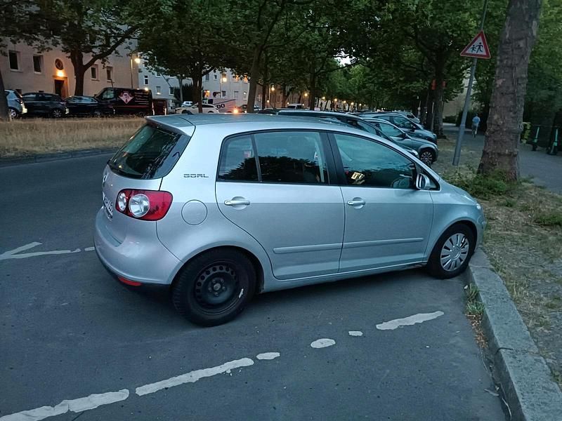 Gebraucht VW Golf Plus Cross Goal 102 PS (75 kW) 2007 Silber Van / Kleinbus