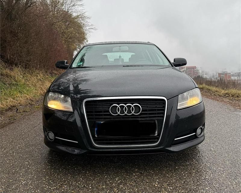 Gebraucht Audi A3 125 PS (91 kW) 2012 Schwarz Kleinwagen