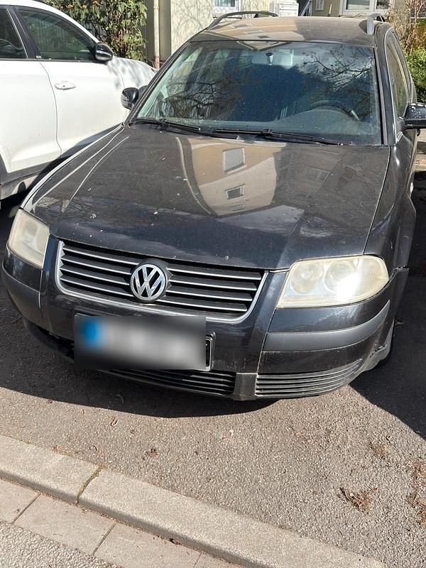 Gebraucht VW Passat 101 PS (74 kW) 2003 Schwarz Kombi