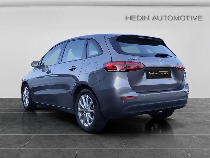 Gebraucht Mercedes E250 160 PS (117 kW) 2021 Grau Limousine