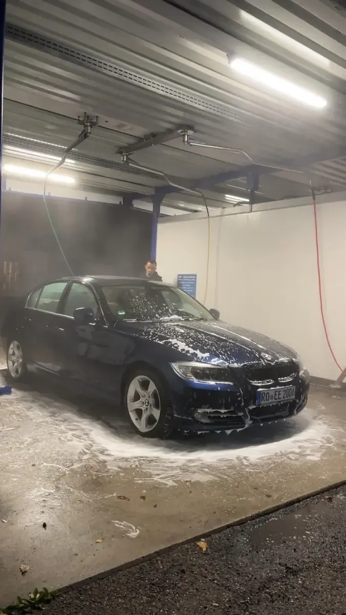 Gebraucht BMW 325 218 PS (160 kW) 2010 Blau Limousine