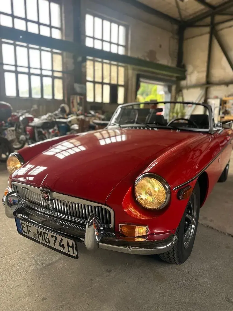 Usata MG B 92 CV (67 kW) 1974 Rosso Cabrio