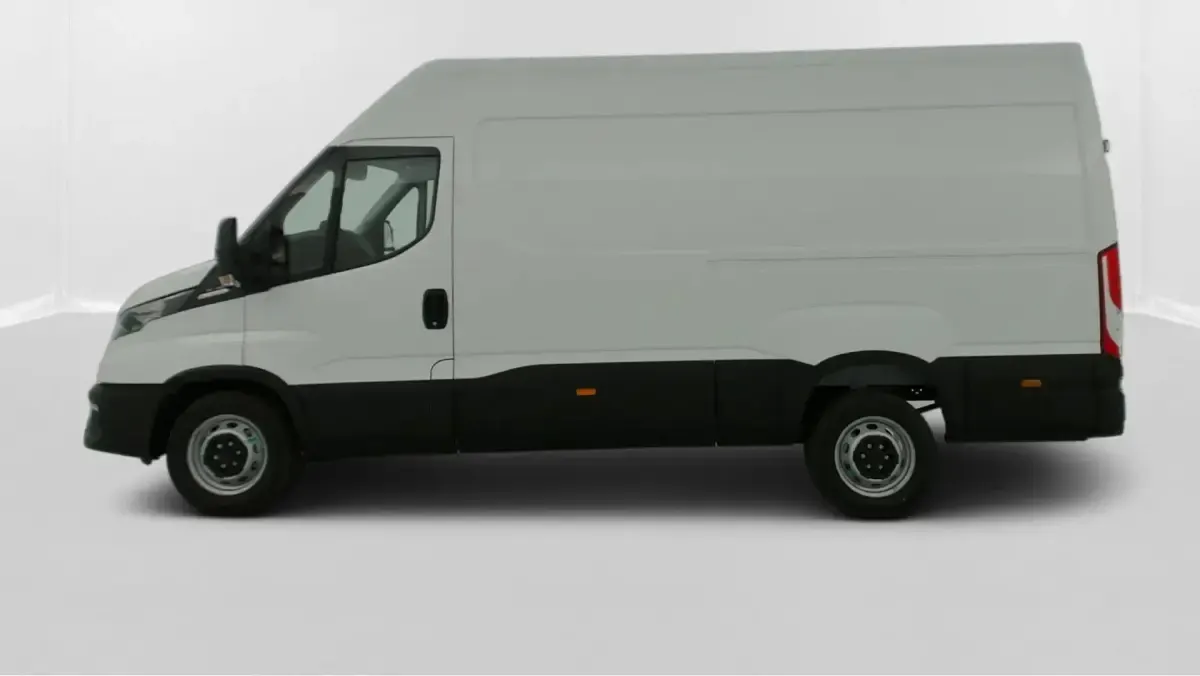 Neu Iveco Daily 158 PS (116 kW) 2026 (blanc) Van
