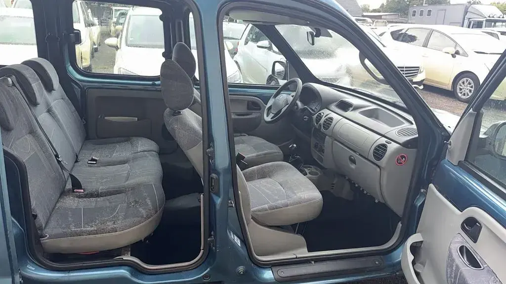 Gebraucht Renault Kangoo Expression 82 PS (60 kW) 2004 Blau Van / Kleinbus