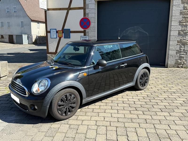 Schwarz Gebraucht 2009 Mini Cooper Kleinwagen | 2.300 € - Bild 1/4