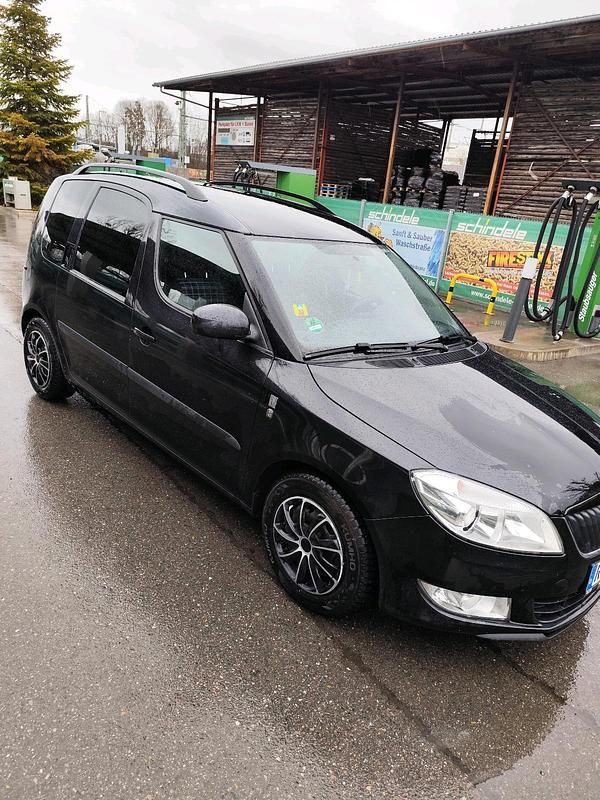 Gebraucht Skoda Roomster 86 PS (63 kW) 2012 Schwarz Van / Kleinbus