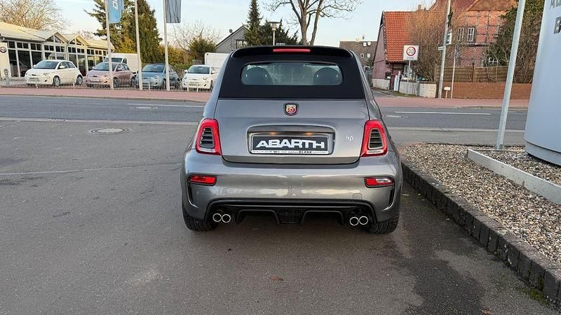 Używany Abarth 695C 179 KM (131 kW) 2023 Szary Kabriolet