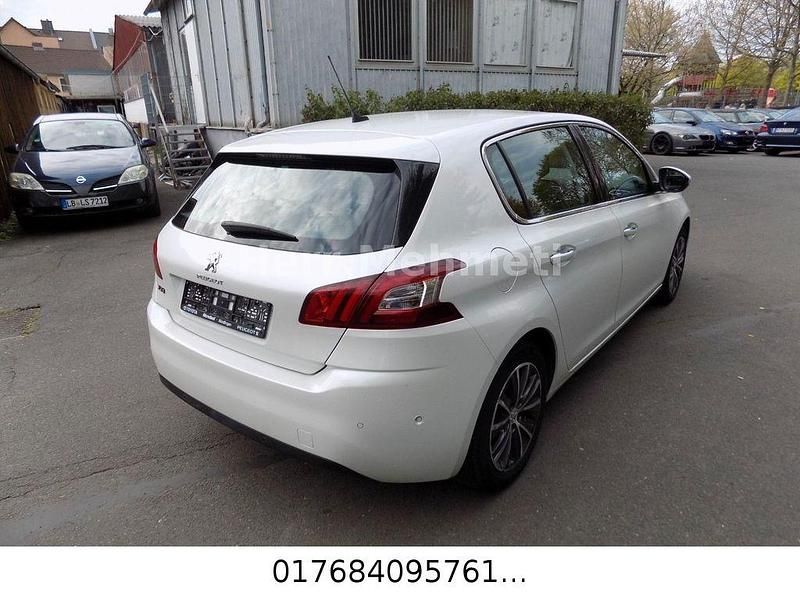Gebraucht Peugeot 308 Allure 156 PS (114 kW) 2013 Limousine