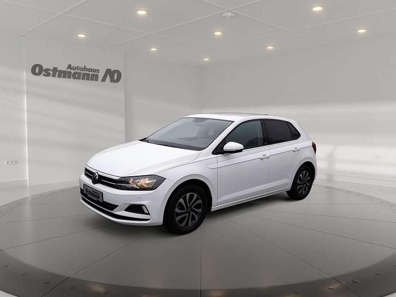 Weiß Gebraucht 2021 VW Polo Active Kleinwagen | 16.681 € (Fairer Preis) - Bild 1/4