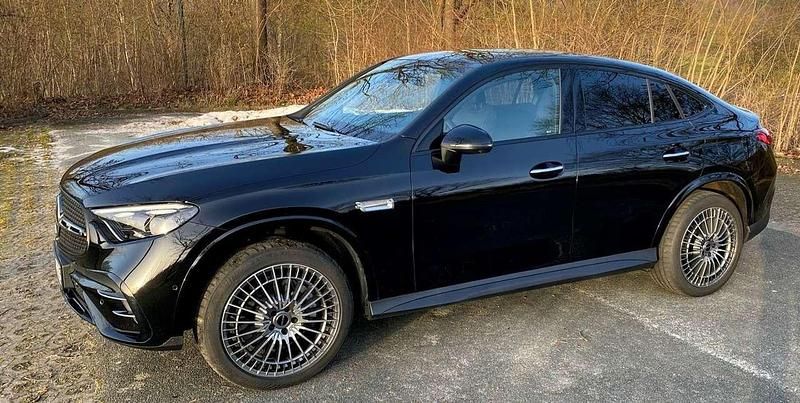 Gebraucht Mercedes GLC400d AMG line 252 PS (185 kW) 2024 Schwarz Coupé