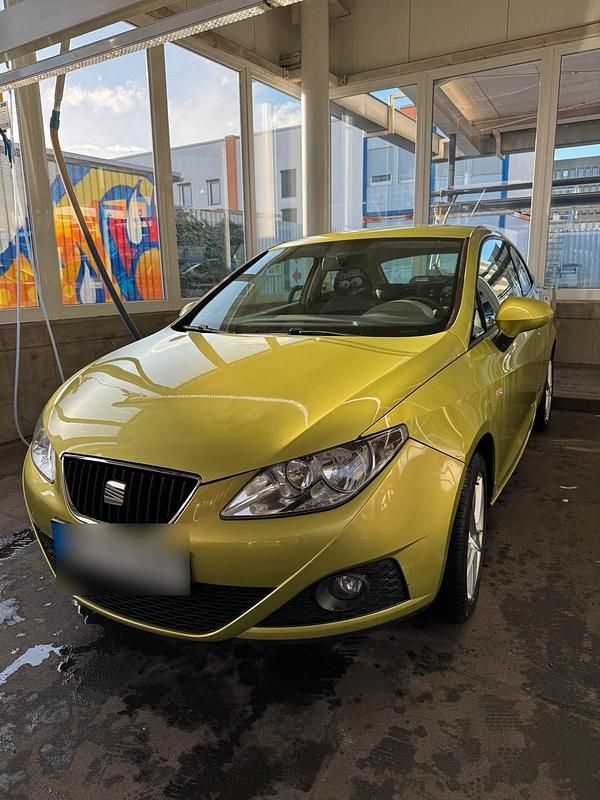 Grün Gebraucht 2010 Seat Ibiza Limousine | 3.400 € (Guter Preis) - Bild 1/4