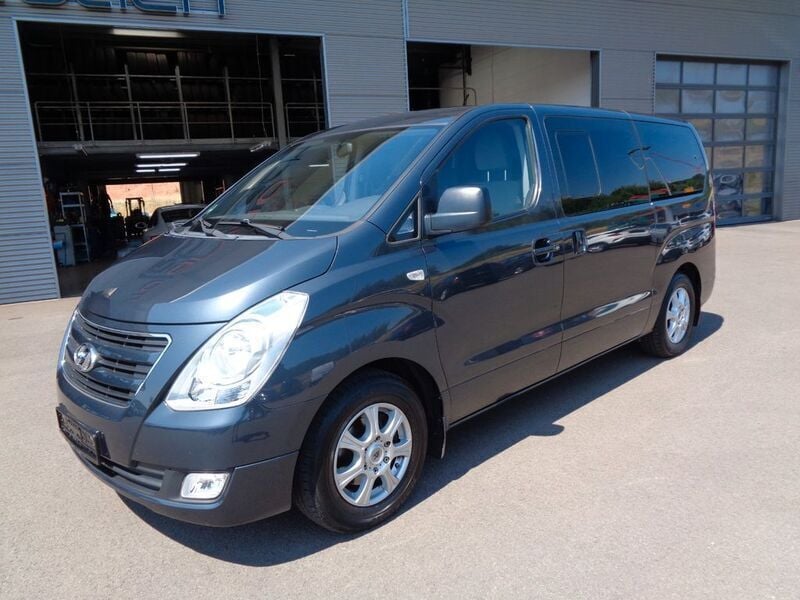 Schwarz Gebraucht 2017 Hyundai H-1 Trend Van / Kleinbus | 21.999 € (Teuer) - Bild 1/4