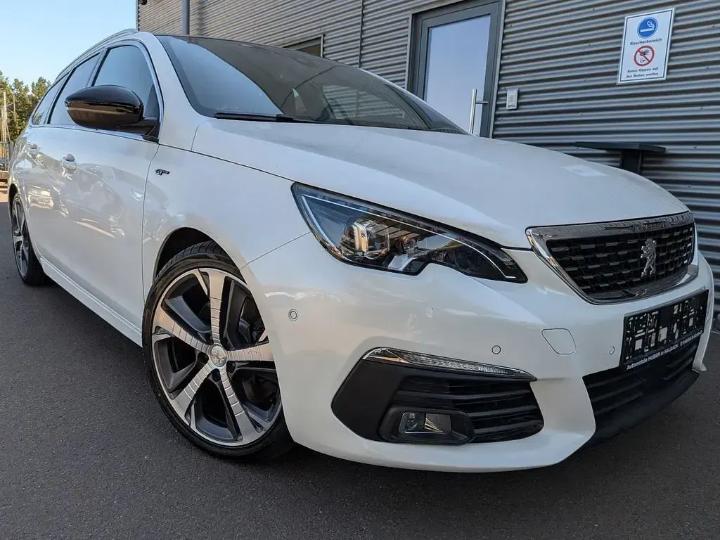 Gebraucht Peugeot 308 SW GT 177 PS (130 kW) 2019 Weiß Kombi