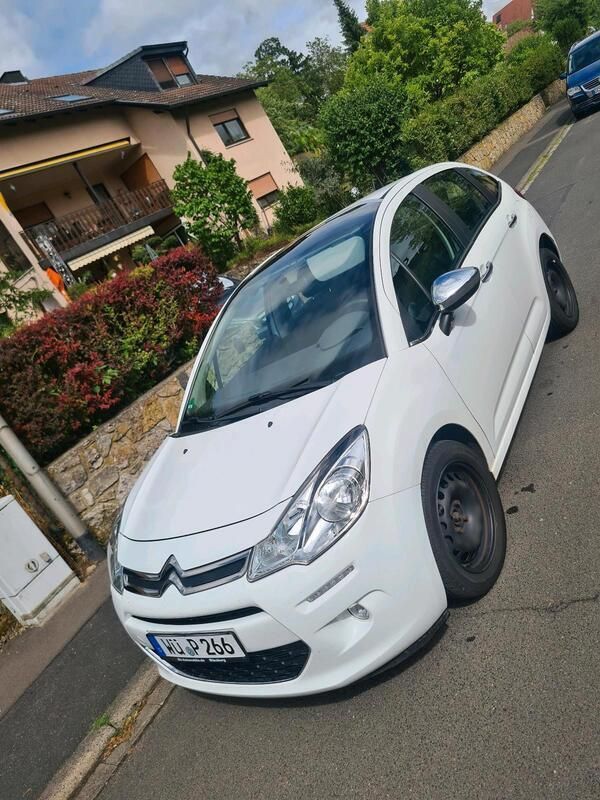 Weiß Gebraucht 2014 Citroën C3 Kleinwagen | 4.000 € - Bild 1/4