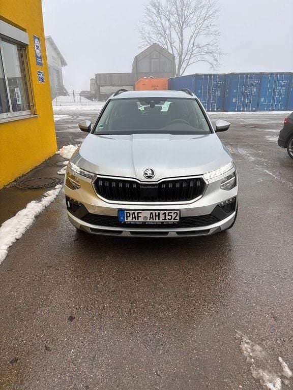 Silber Gebraucht 2024 Skoda Kamiq Selection SUV | 19.500 € (Fairer Preis) - Bild 1/4