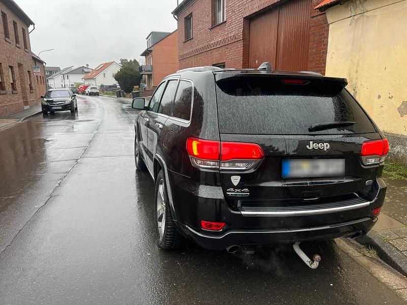 Gebraucht Jeep Grand Cherokee 180 PS (132 kW) 2014 Schwarz SUV