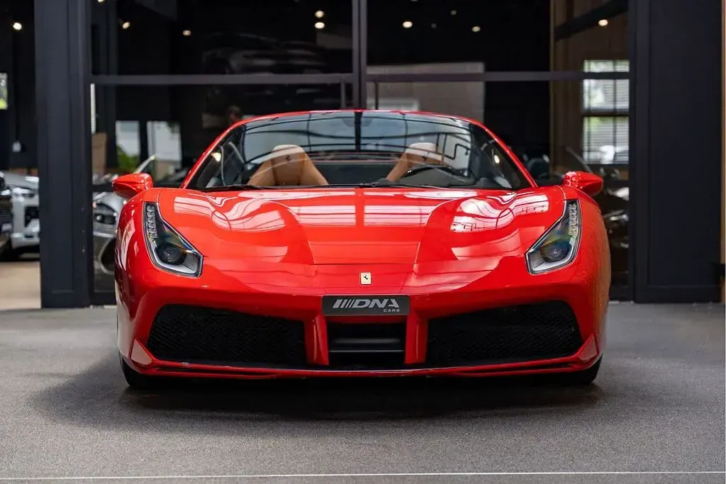 Gebraucht Ferrari 488 669 PS (492 kW) 2017 Rot Cabrio