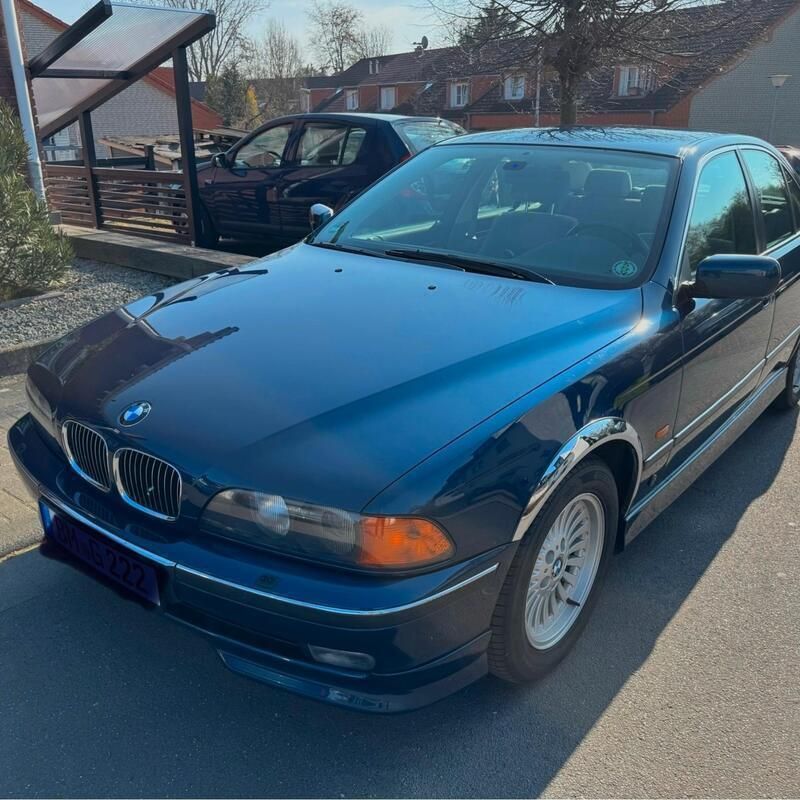 Blau Gebraucht 1998 BMW 528 Limousine | 9.900 € - Bild 1/4